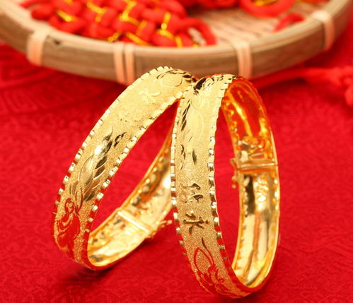 新娘戴80只手鐲出嫁 南北方的婚嫁珠寶有什么差異